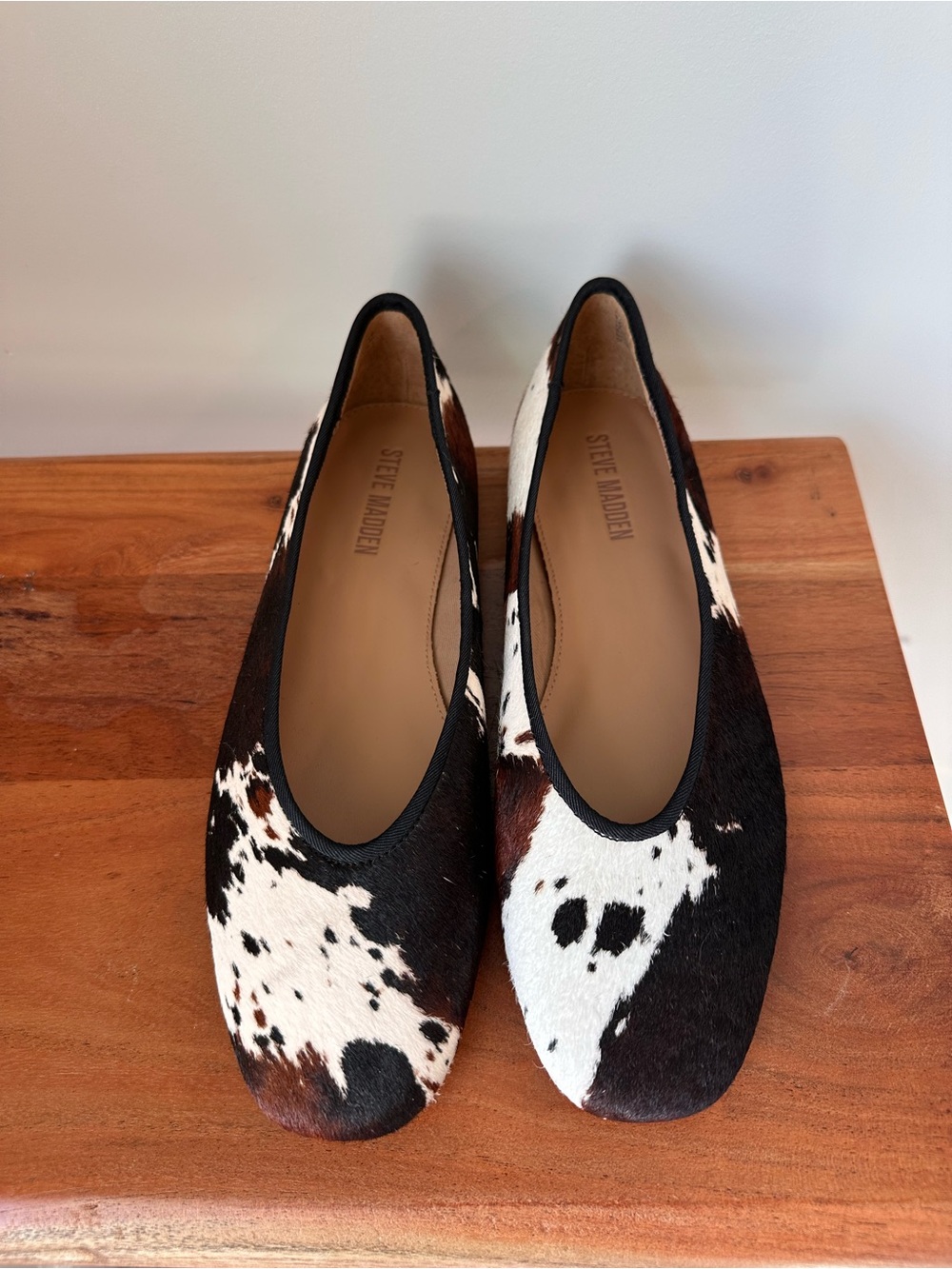 Steve Madden Leni Cow Print Western Flats Genuine Calf Fur Square Toe 9.5 NWOB